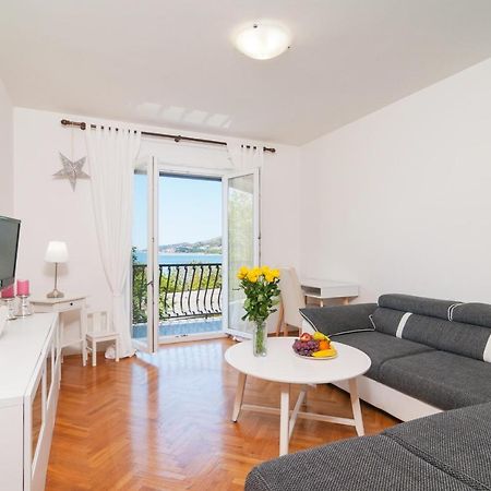 Apartment Victoria Omiš Dış mekan fotoğraf