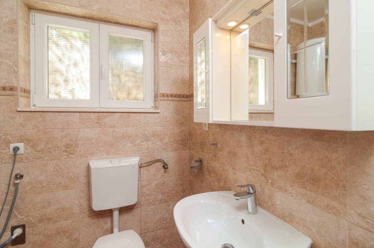 Apartment Victoria Omiš Dış mekan fotoğraf