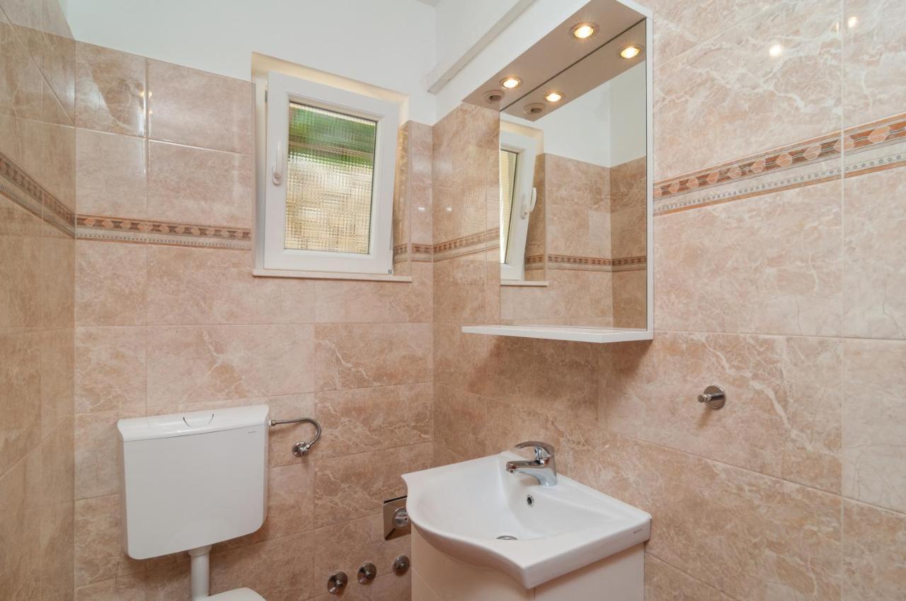 Apartment Victoria Omiš Dış mekan fotoğraf