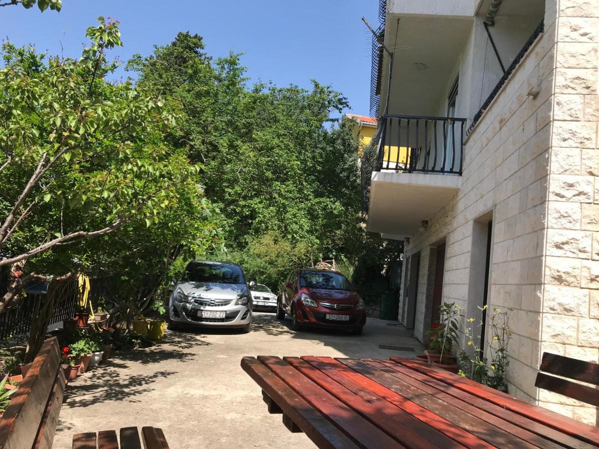 Apartment Victoria Omiš Dış mekan fotoğraf