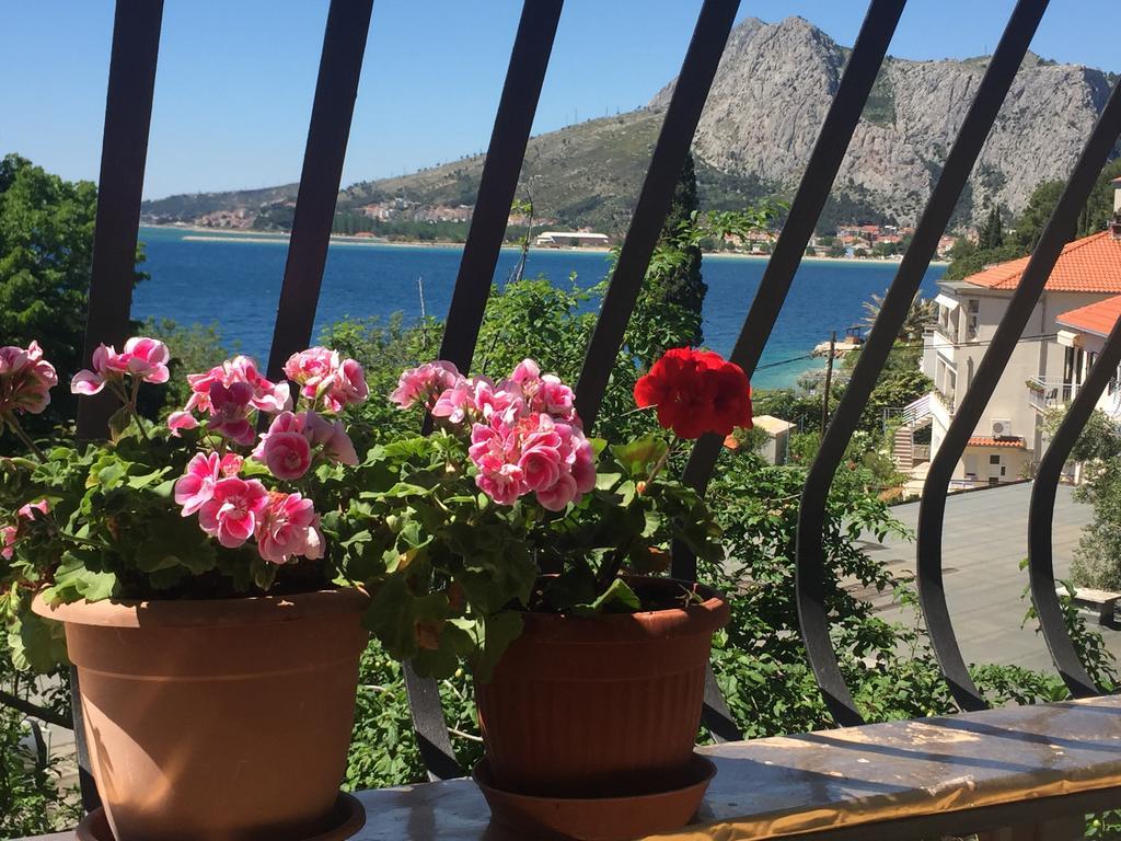Apartment Victoria Omiš Dış mekan fotoğraf