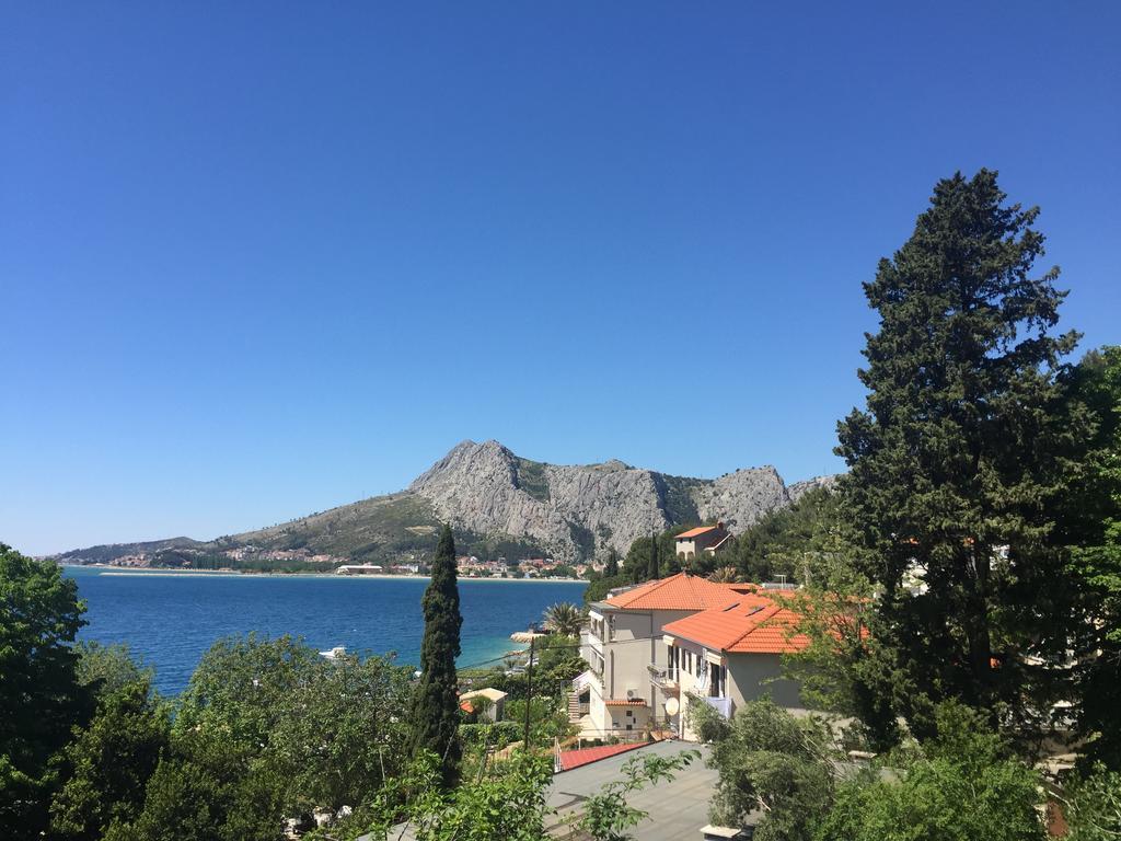 Apartment Victoria Omiš Dış mekan fotoğraf